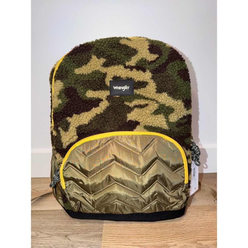 Boys plush camo backpack 17"